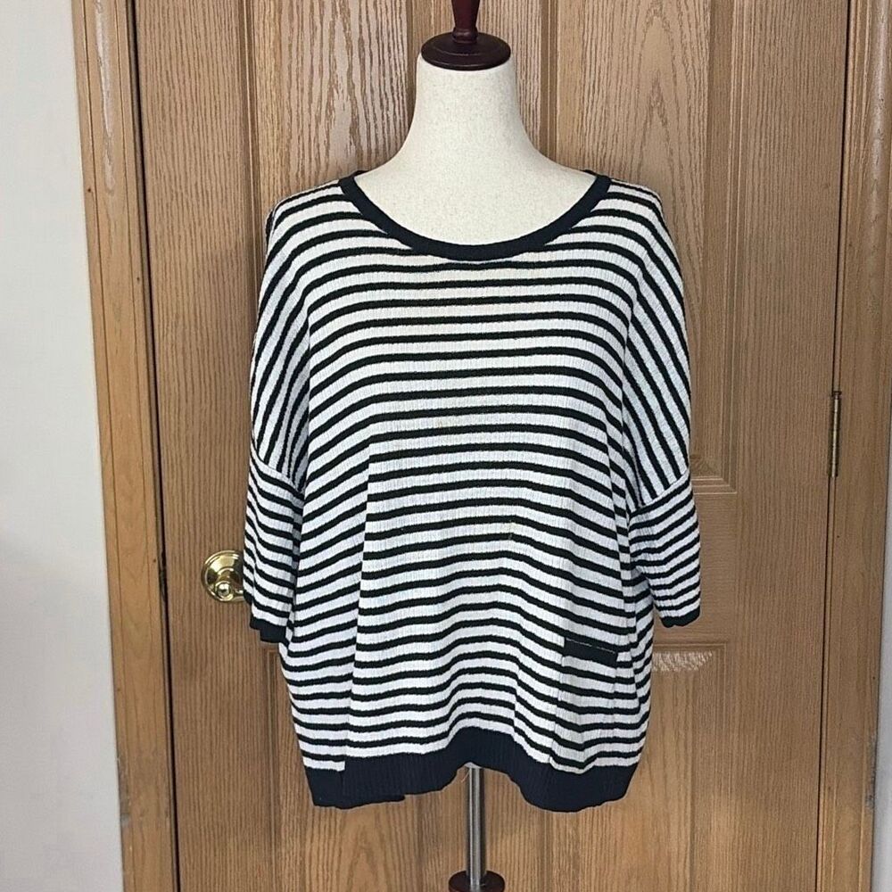 Eileen Fisher Organic Linen Striped Boxy Sweater Top M Black White Round Neck Ov - Picture 3 of 6
